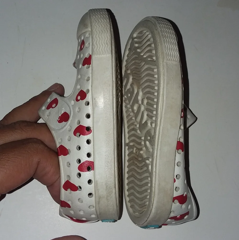 Native Shoes - Picture 6 of 7